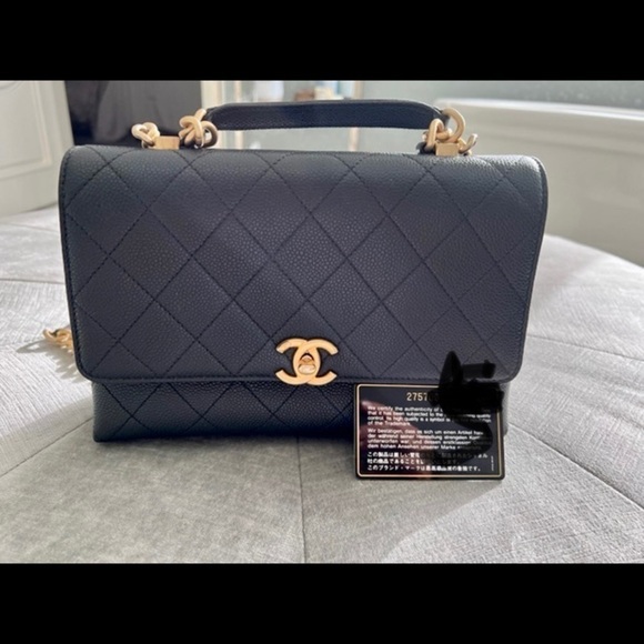 CHANEL FLAPBAG WITH TOP HANDLE - Picture 14 of 16